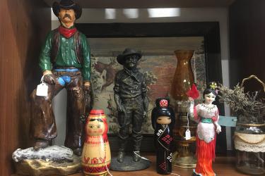 Figurines for sale in a Wyoming thrift store, photo by LuLing Osofsky