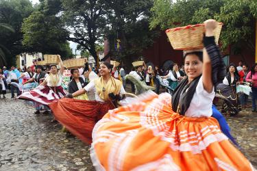 Convite popular, 2016 People's Guelaguetza (Oaxaca, Mexico, 2016).